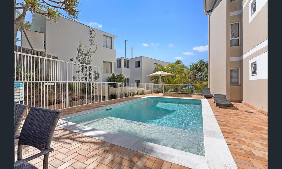 סאנרייז ביץ' Aqua Promenade Beachfront Holiday Apartments מראה חיצוני תמונה