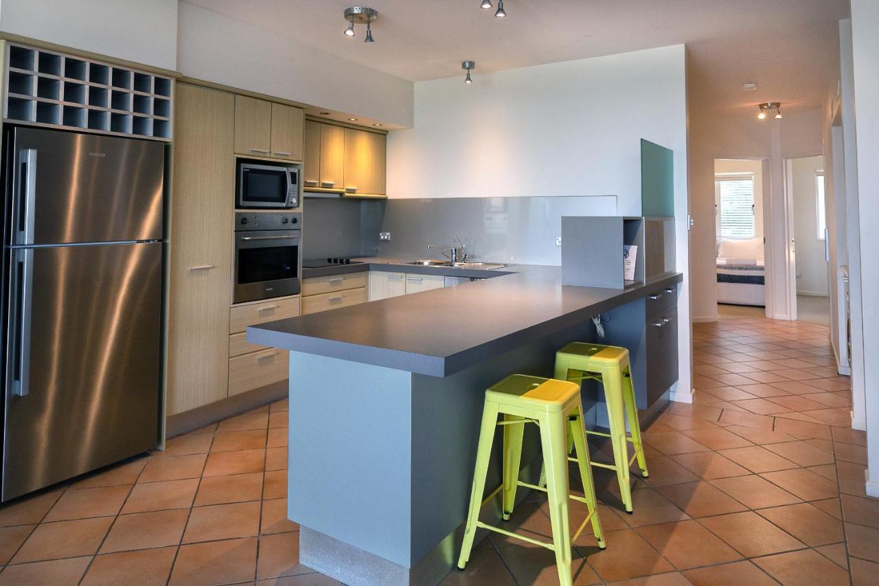 סאנרייז ביץ' Aqua Promenade Beachfront Holiday Apartments מראה חיצוני תמונה